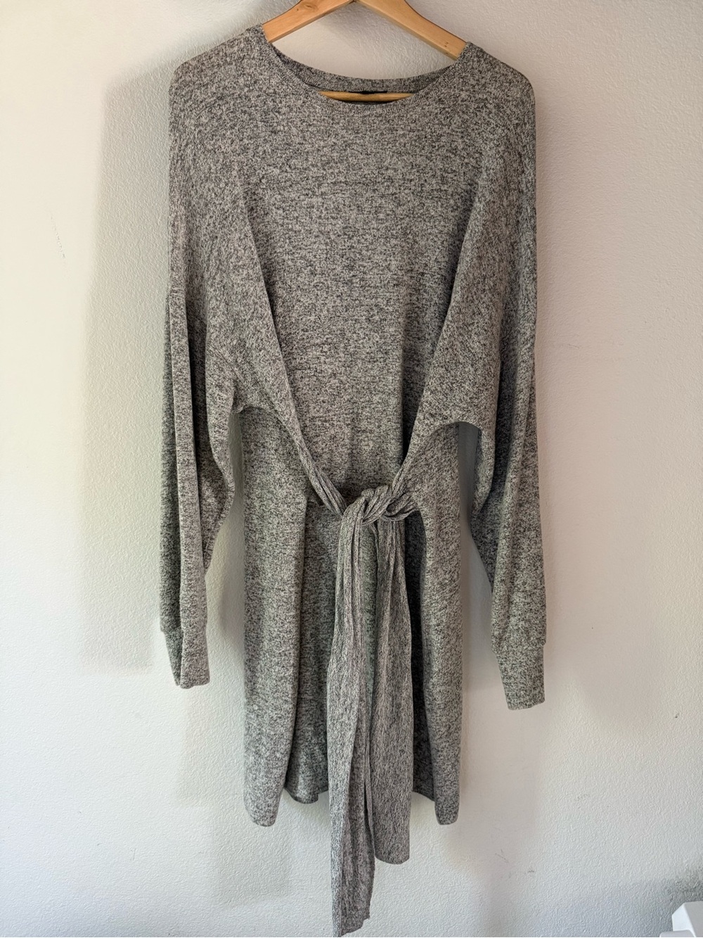 Topshop Gray Tie-Waist Super Soft Long Sleeve Sweatshirt Sweater Dress, Size 12 - Picture 5 of 13